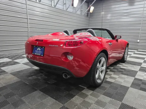 More photos of 2006 Pontiac Solstice at Trust Auto, MD