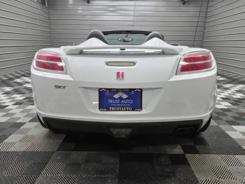 More photos of 2008 Saturn Sky Carbon Flash SE at Trust Auto, MD