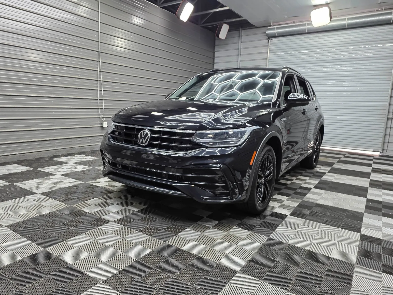 Unknown 2022 Volkswagen Tiguan SE R-Line Black for sale in Sykesville, MD