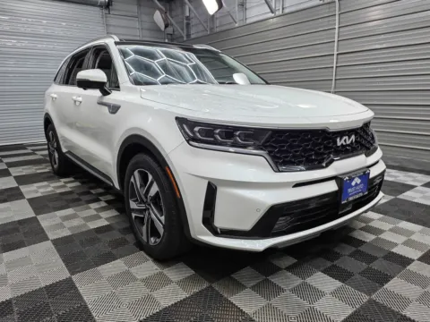 More photos of 2022 Kia Sorento SX Prestige Plug-In Hybrid 6-Passenger SUV at Trust Auto, MD