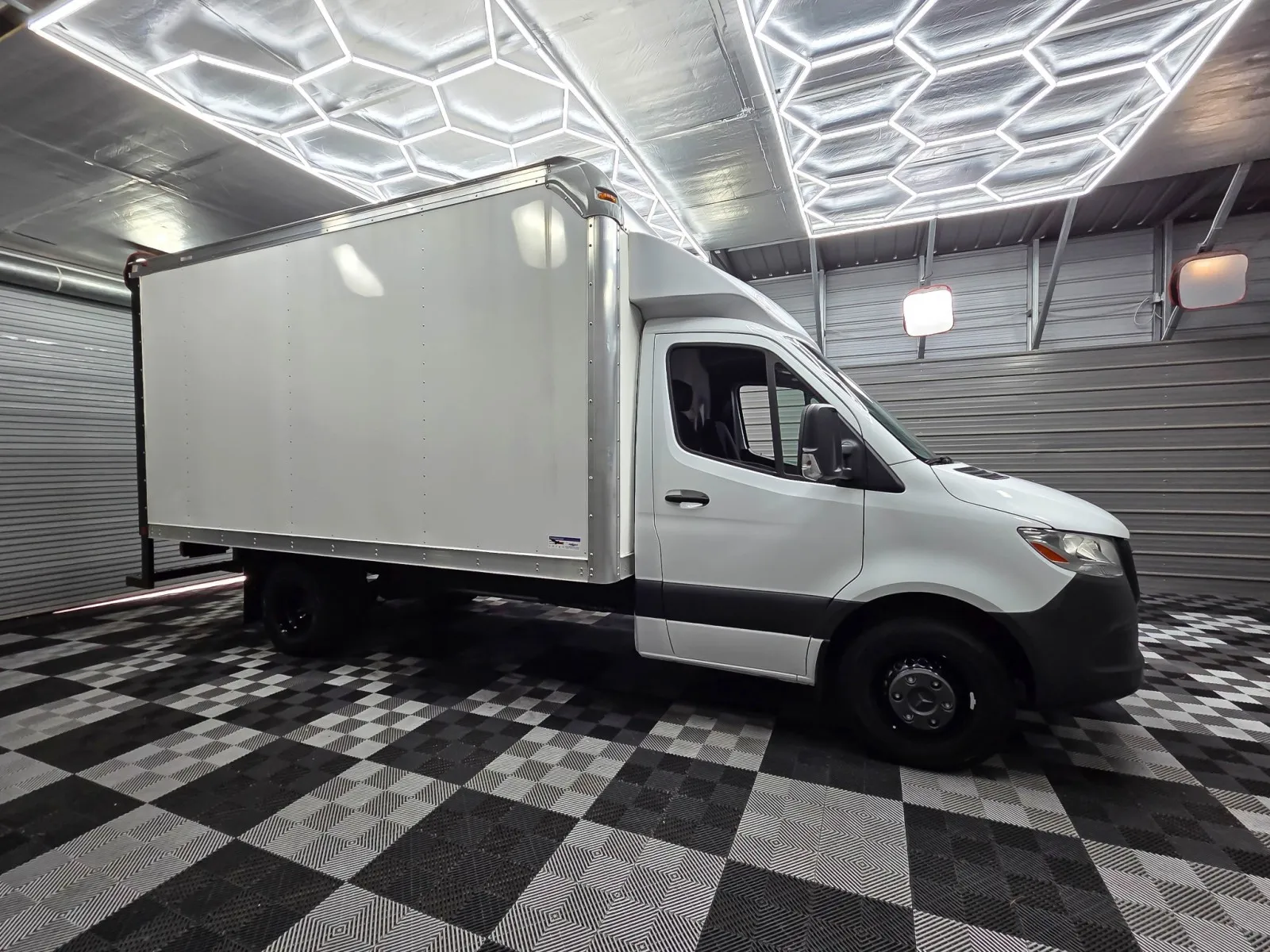 2024 Mercedes-Benz Sprinter Cab Chassis Base - Photo 10