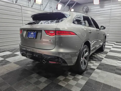More photos of 2019 Jaguar F-PACE S at Trust Auto, MD