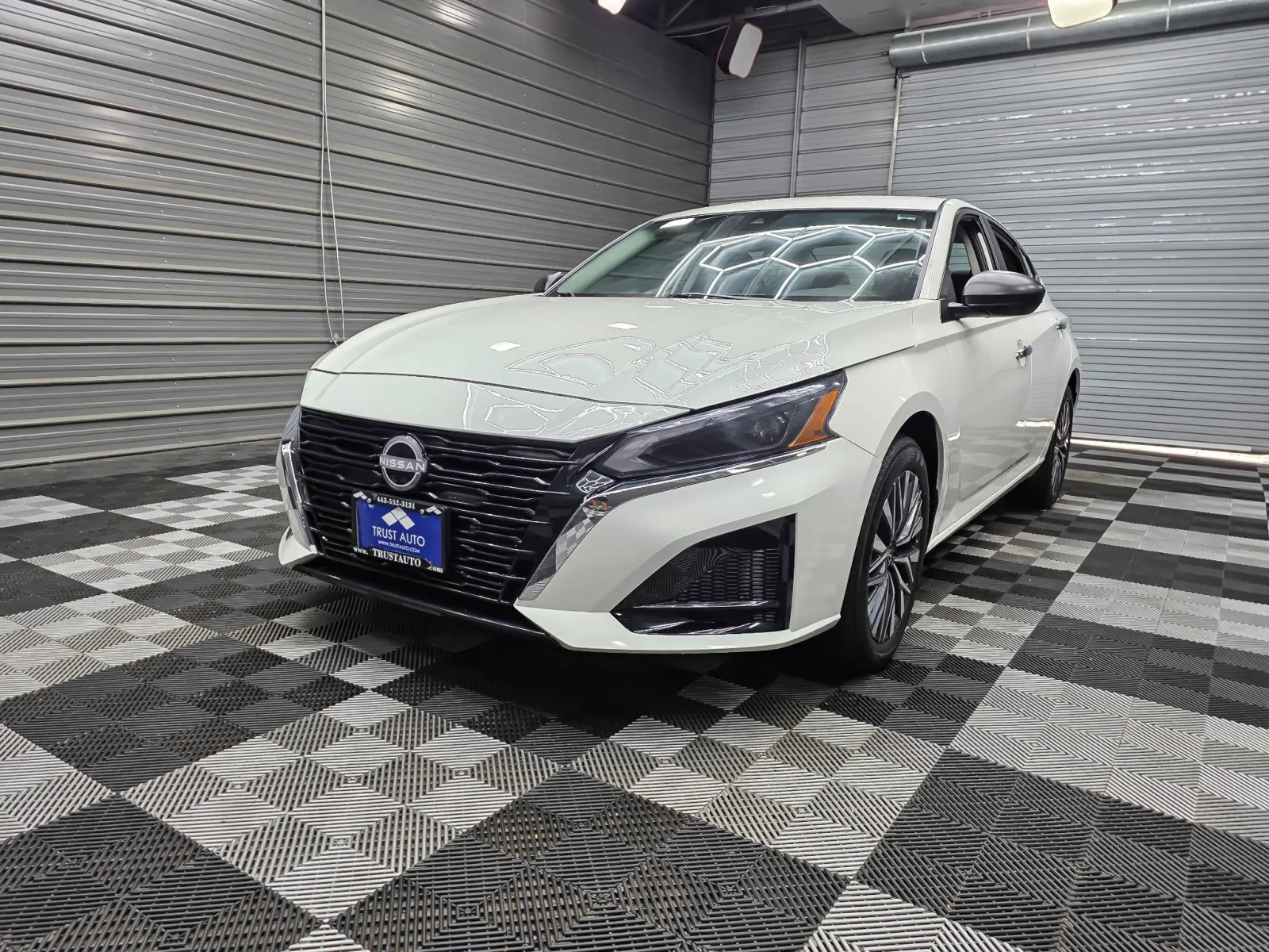 White 2025 Nissan Altima SV AWD 4-Door Sedan for sale in Sykesville, MD
