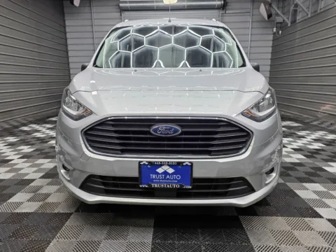 Photos of 2022 Ford Transit Connect Wagon XLT for sale in Sykesville, MD at Trust Auto