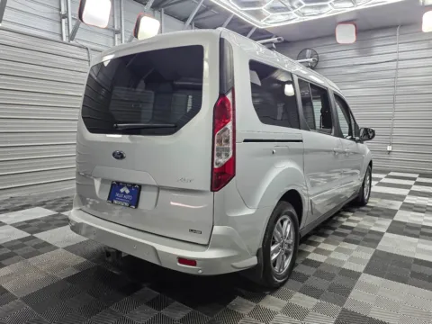 More photos of 2022 Ford Transit Connect Wagon XLT at Trust Auto, MD