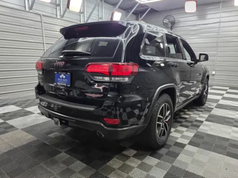 More photos of 2019 Jeep Grand Cherokee Trailhawk 4WD SUV w/Luxury/Advance Active Safety Pkgs at Trust Auto, MD