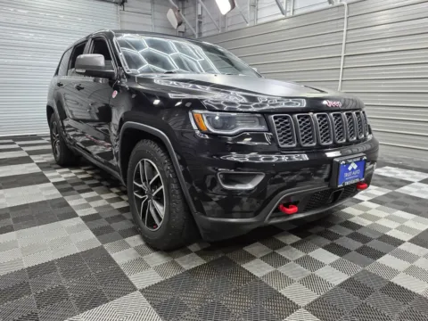 Another view of 2019 Jeep Grand Cherokee Trailhawk for sale in Sykesville, MD at Trust Auto