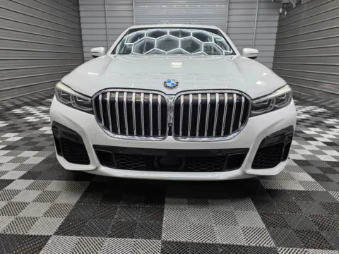 Another view of 2021 BMW 7 Series 750i xDrive AWD Luxury Sedan w/M Sport Pkg for sale in Sykesville, MD at Trust Auto