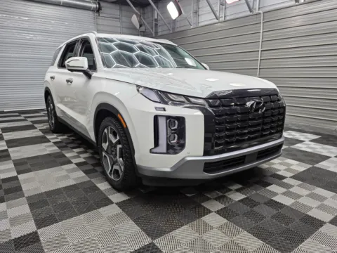 More photos of 2023 Hyundai Palisade Limited AWD 7-Passenger SUV at Trust Auto, MD