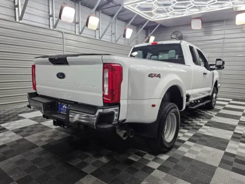 More photos of 2024 Ford Super Duty F-350 DRW LARIAT at Trust Auto, MD