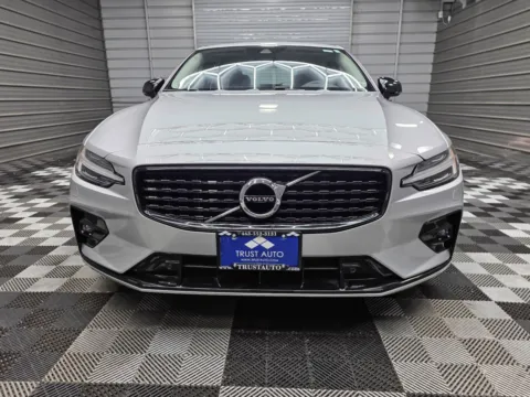 Another view of 2022 Volvo S60 Momentum 4-Door Sedan w/Premium Pkg for sale in Sykesville, MD at Trust Auto
