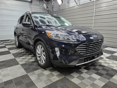 More photos of 2021 Ford Escape Titanium Hybrid Electric SUV w/Elite Pkg at Trust Auto, MD