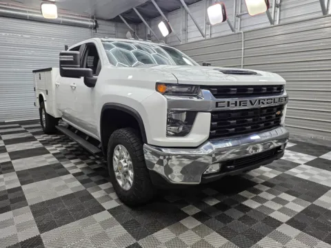 Another view of 2022 Chevrolet Silverado 3500HD CC LT for sale in Sykesville, MD at Trust Auto