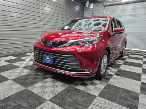 2024 Toyota Sienna Platinum for sale in Sykesville, MD