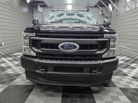 Photos of 2020 Ford Super Duty F-350 DRW Platinum for sale in Sykesville, MD at Trust Auto