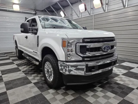 More photos of 2022 Ford Super Duty F-250 XLT 4WD SuperCab 6.7L V8 Power Stroke Turbo Diesel Pickup Truck at Trust Auto, MD
