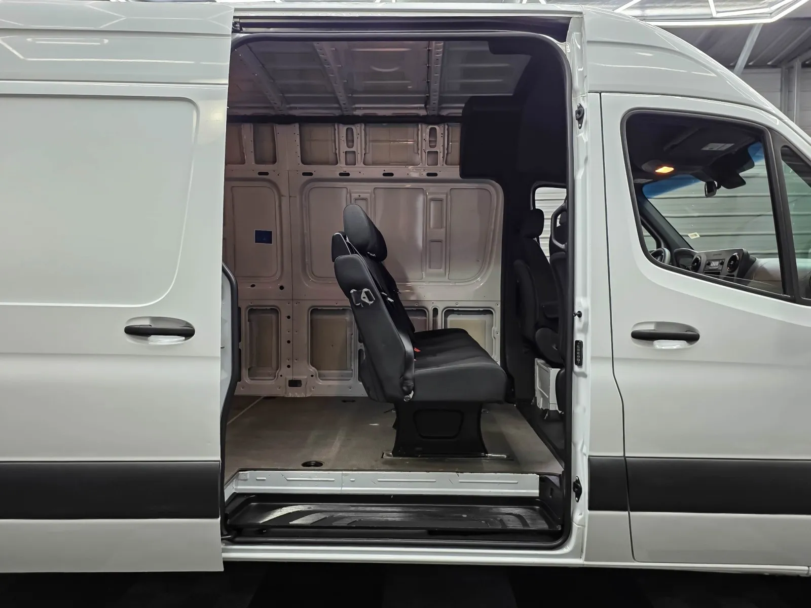 2022 Mercedes-Benz Sprinter Cargo Van Base - Photo 10