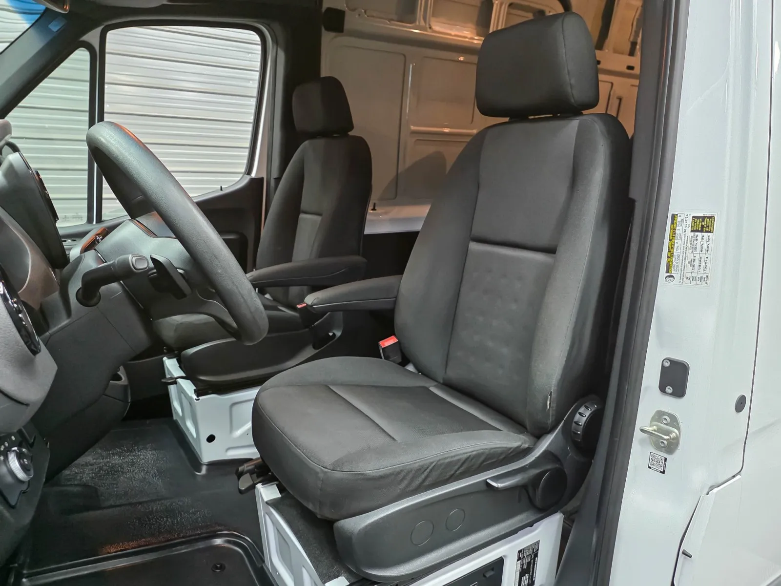 2022 Mercedes-Benz Sprinter Cargo Van Base - Photo 16