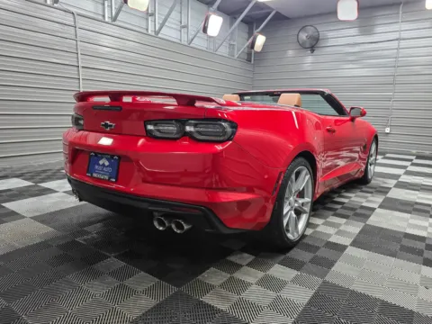 More photos of 2021 Chevrolet Camaro 2SS Soft-Top Convertible w/10-Speed A/T at Trust Auto, MD
