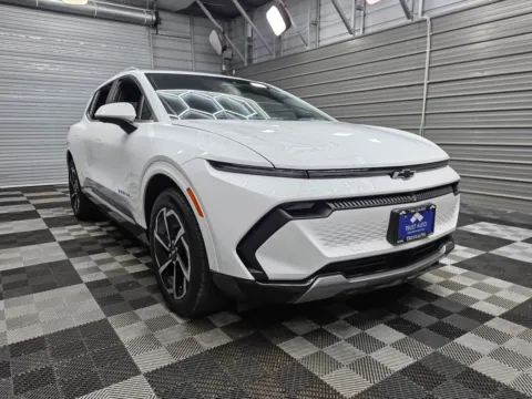 More photos of 2024 Chevrolet Equinox EV LT Electric SUV at Trust Auto, MD