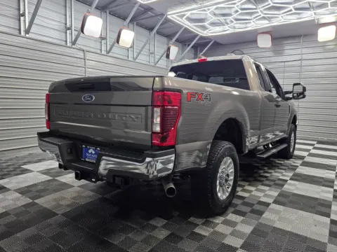 More photos of 2022 Ford Super Duty F-350 SRW XLT at Trust Auto, MD