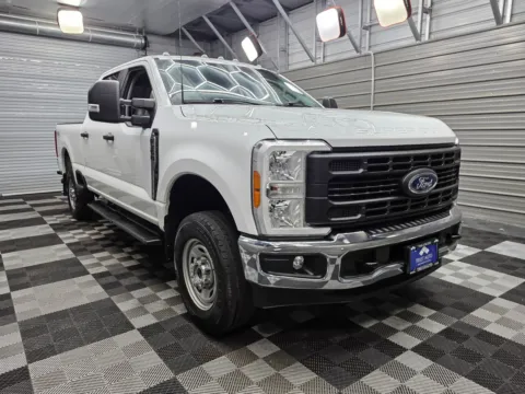 More photos of 2023 Ford Super Duty F-350 SRW XL 4WD Crew Cab Pickup Truck w/Off-Road Pkg at Trust Auto, MD