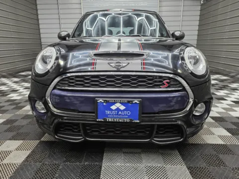 More photos of 2018 MINI Hardtop 4 Door Cooper S Hatchback w/Premium/Technology Pkgs at Trust Auto, MD