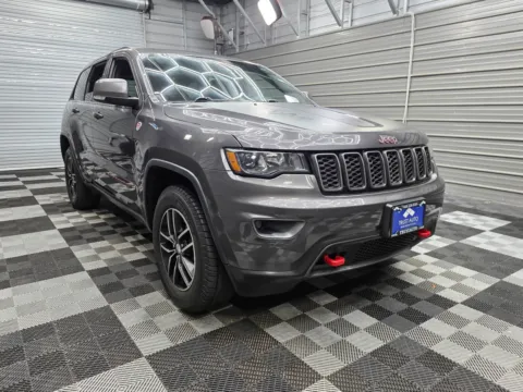 More photos of 2018 Jeep Grand Cherokee Trailhawk 4WD SUV at Trust Auto, MD