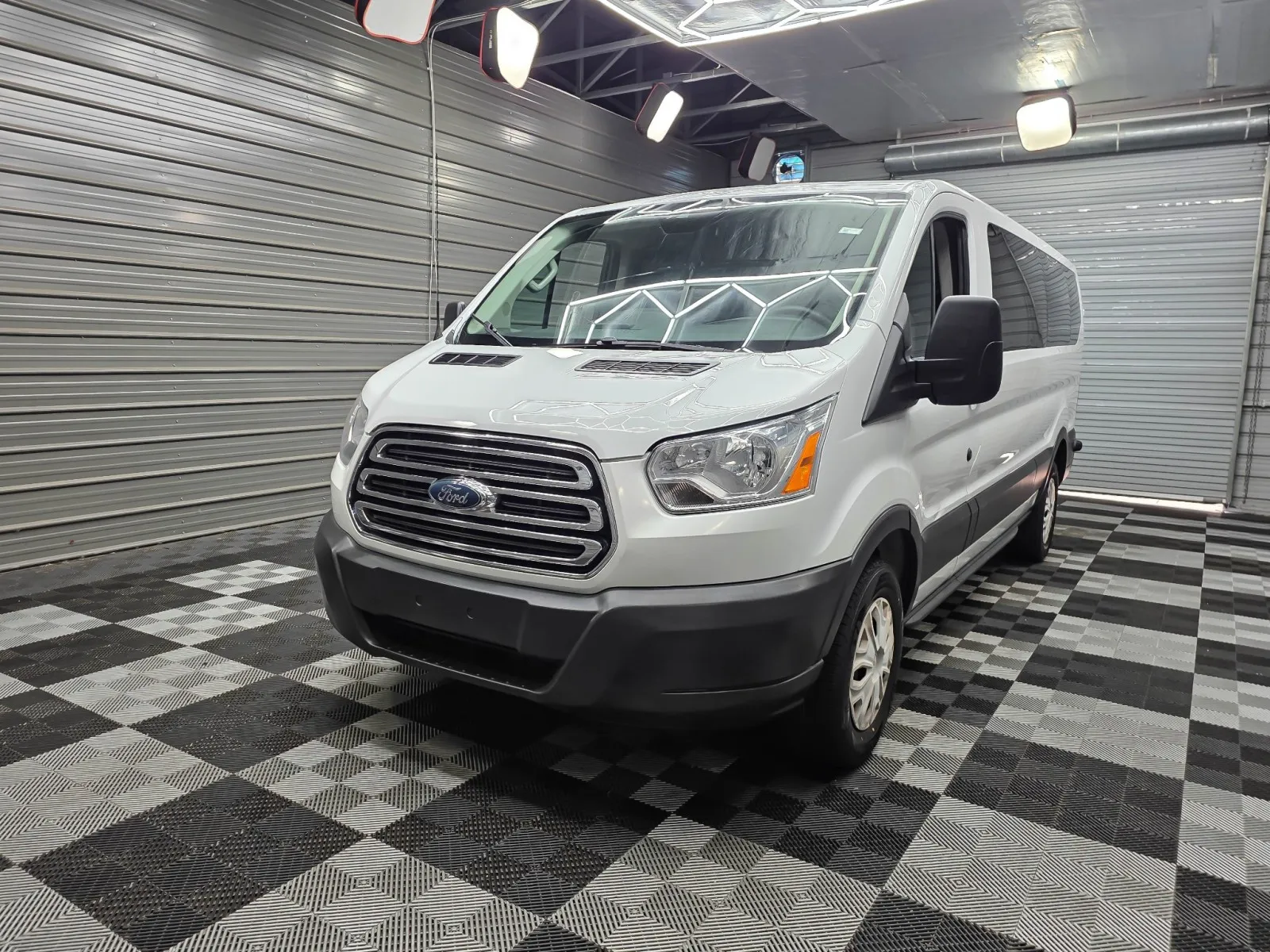 Unknown 2018 Ford Transit Passenger Wagon XL for sale in Sykesville, MD