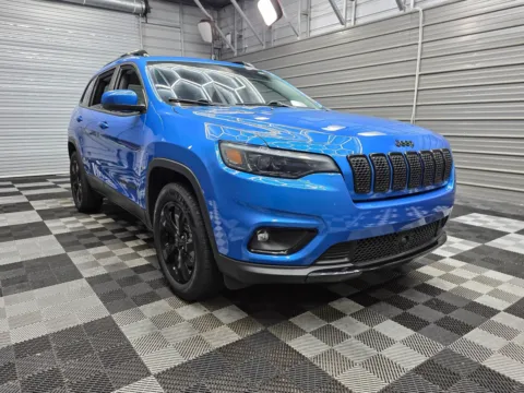 Another view of 2021 Jeep Cherokee Altitude for sale in Sykesville, MD at Trust Auto