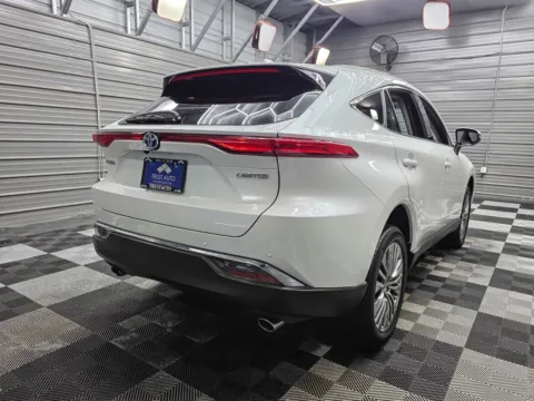 More photos of 2024 Toyota Venza XLE at Trust Auto, MD