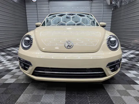 Photos of 2019 Volkswagen Beetle Convertible S for sale in Sykesville, MD at Trust Auto