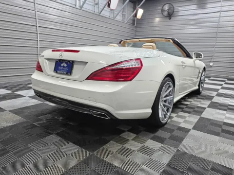 More photos of 2014 Mercedes-Benz SL-Class SL 550 Roadster Hardtop Convertible w/Sport Wheel Pkg at Trust Auto, MD