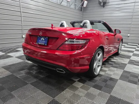 More photos of 2014 Mercedes-Benz SLK-Class SLK 350 at Trust Auto, MD