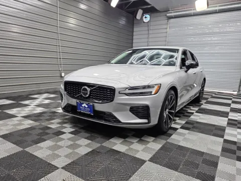 2023 Volvo S60 Recharge Plug-In Hybrid Plus Dark Theme for sale in Sykesville, MD