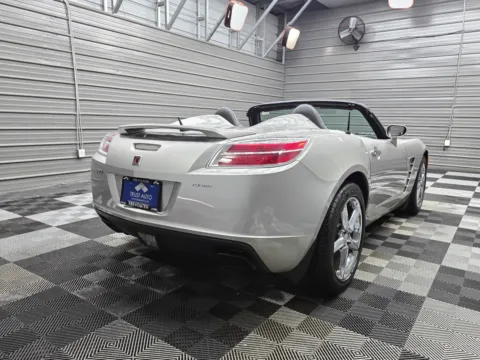 More photos of 2008 Saturn Sky Red Line Carbon Flash SE at Trust Auto, MD
