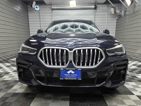 Photos of 2023 BMW X6 xDrive40i for sale in Sykesville, MD at Trust Auto