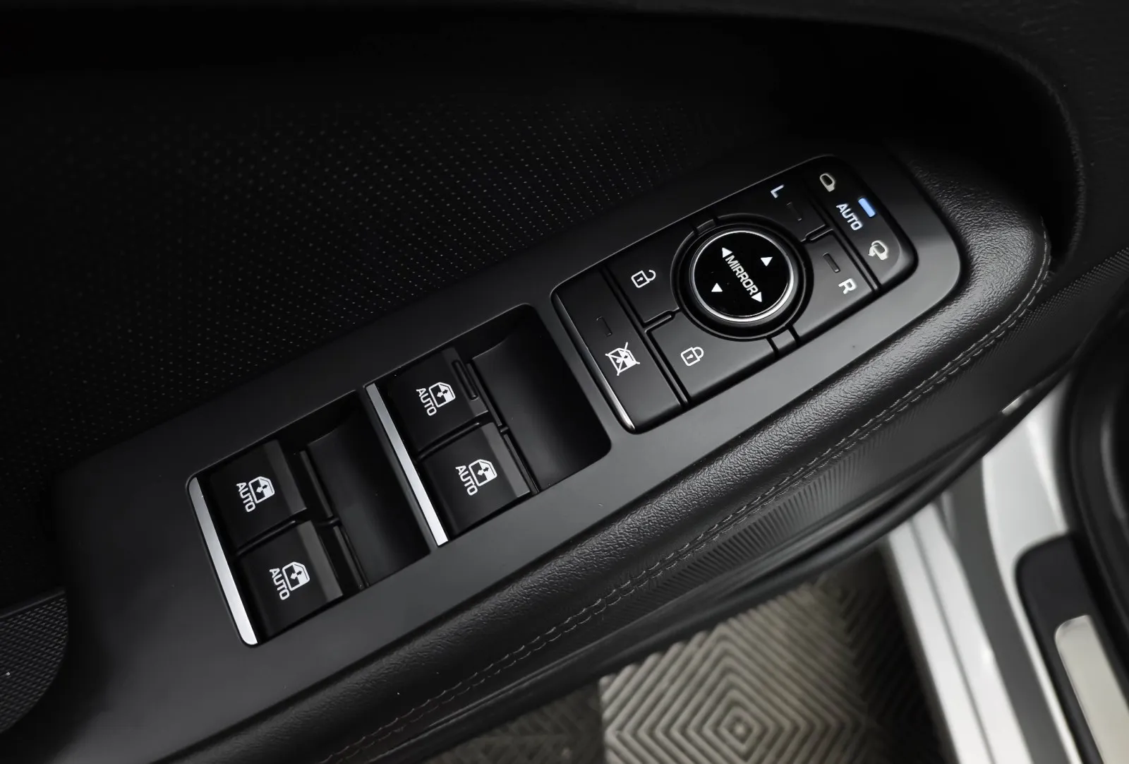 2019 GENESIS G80 Base - Photo 35