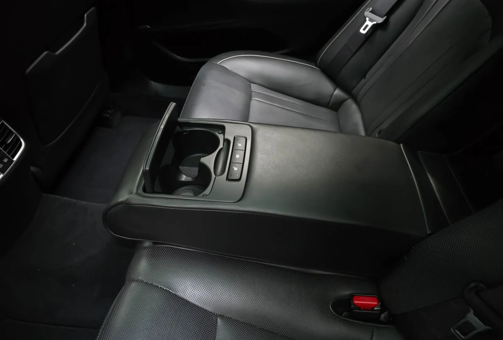 2019 GENESIS G80 Base - Photo 18