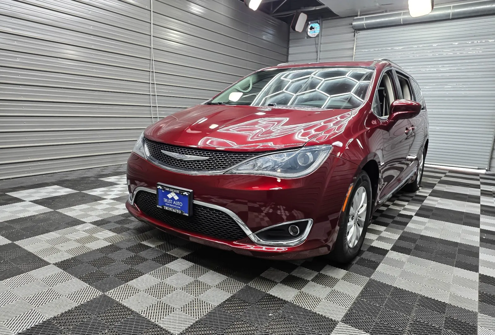 2017 Chrysler Pacifica Touring-L