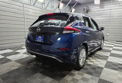 More photos of 2023 Nissan LEAF S at Trust Auto, MD
