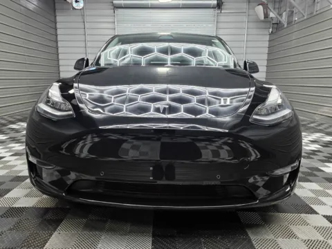 Photos of 2022 Tesla Model Y Long Range for sale in Sykesville, MD at Trust Auto