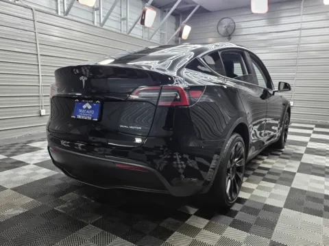 More photos of 2022 Tesla Model Y Long Range at Trust Auto, MD