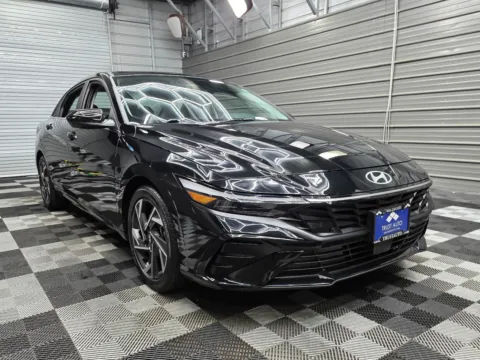 Another view of 2024 Hyundai Elantra SEL for sale in Sykesville, MD at Trust Auto