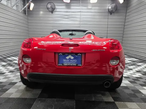 More photos of 2006 Pontiac Solstice at Trust Auto, MD