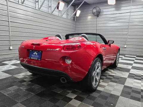 More photos of 2006 Pontiac Solstice at Trust Auto, MD