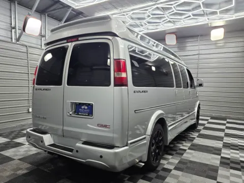 More photos of 2018 GMC Savana Cargo Van 2500 at Trust Auto, MD