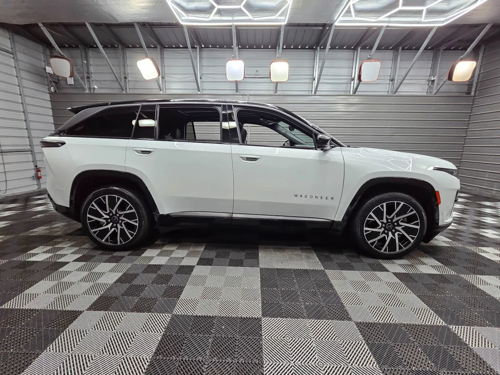 2025 Jeep Wagoneer S Limited - Photo 9