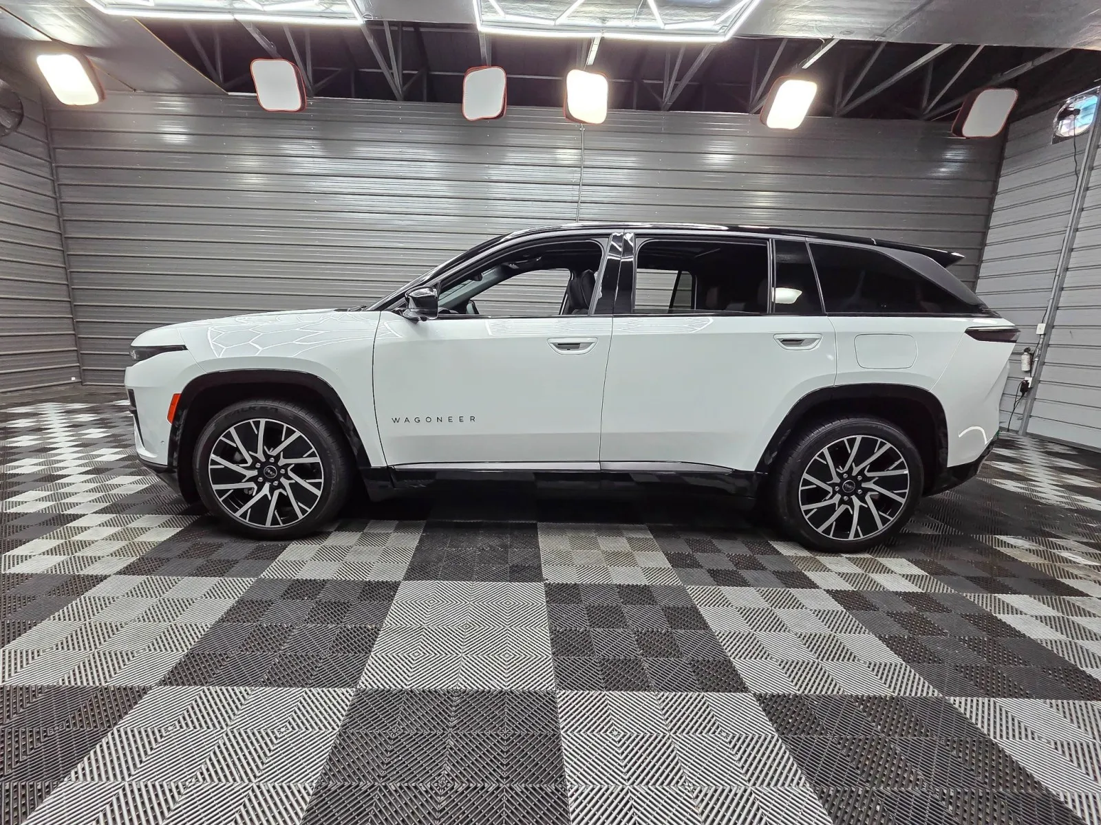2025 Jeep Wagoneer S Limited - Photo 8