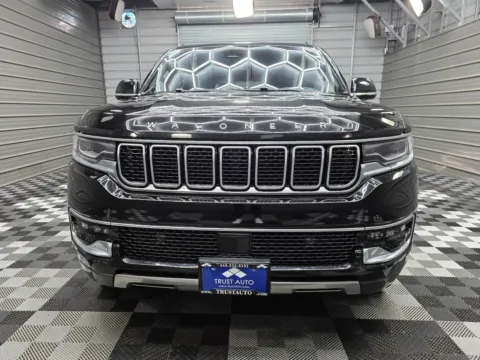 More photos of 2022 Jeep Wagoneer Series III 4WD 7-Passenger SUV at Trust Auto, MD
